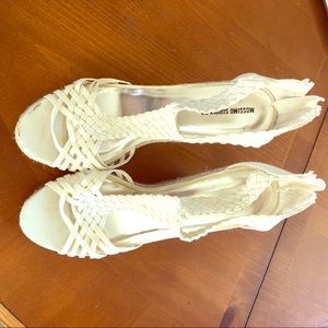 Cream wedges